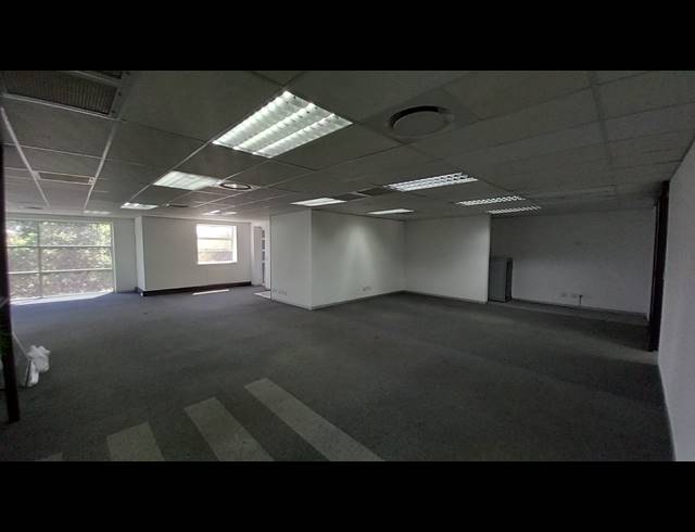 240M² OFFICE TO LET IN BRYANSTON